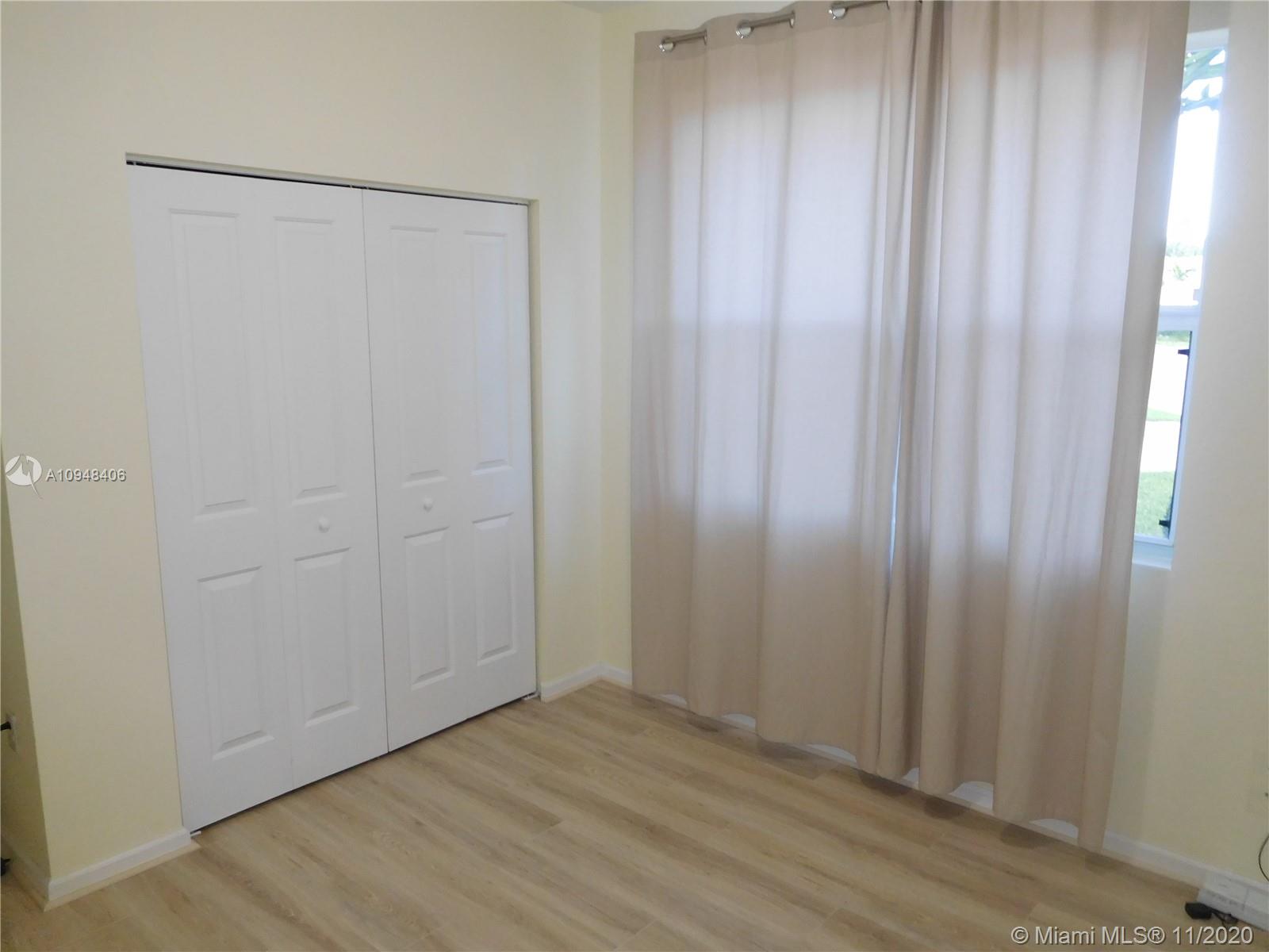 VENTANAS AT HOMESTEAD - Residential