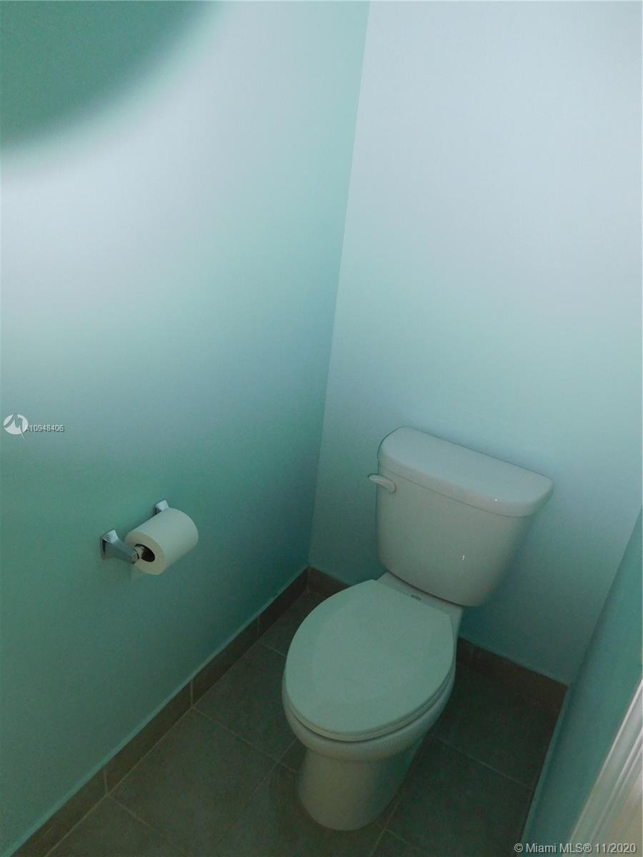 VENTANAS AT HOMESTEAD - Residential