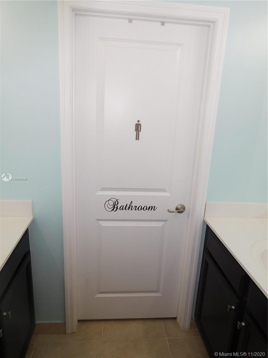 VENTANAS AT HOMESTEAD - Residential