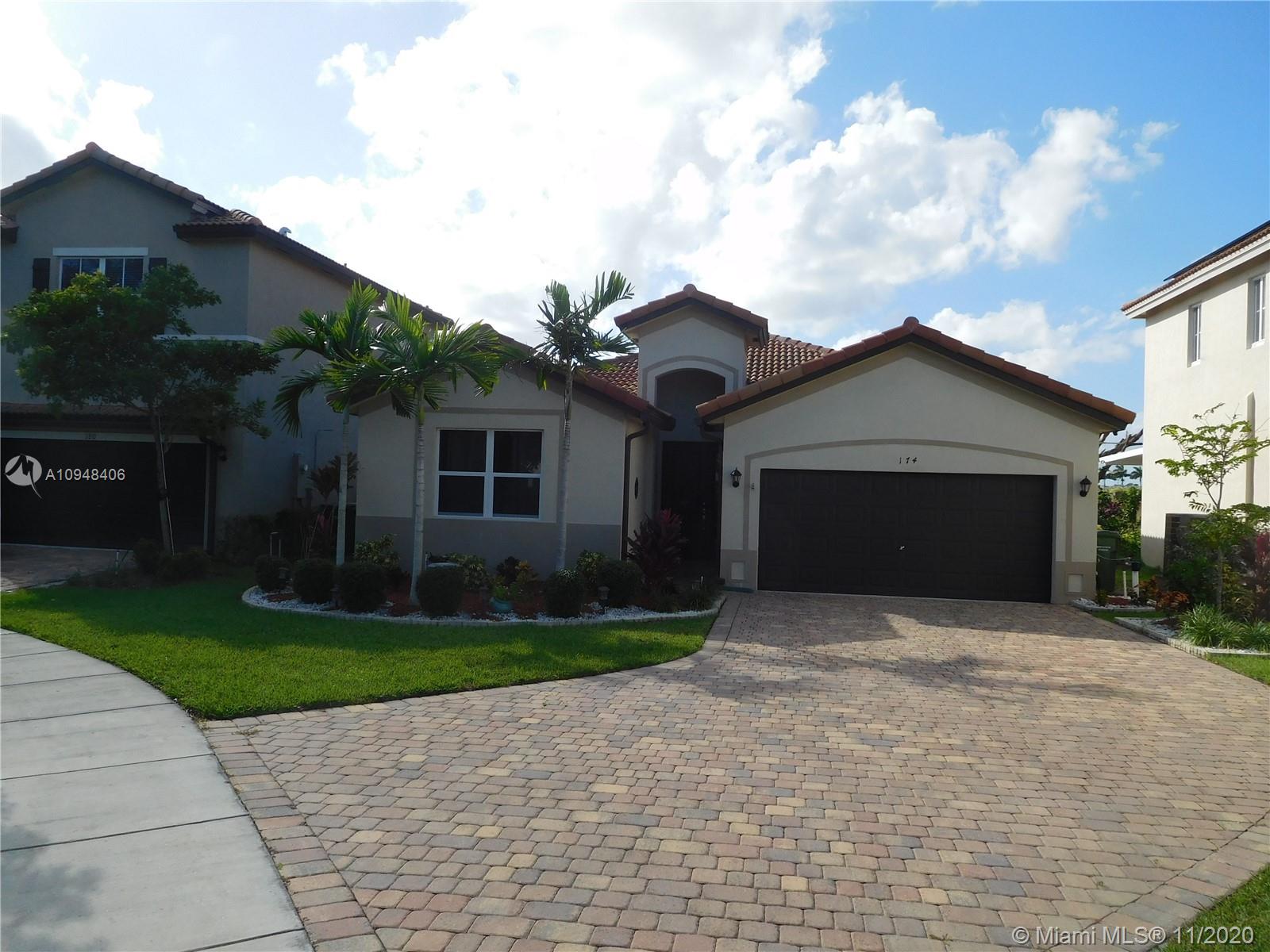 VENTANAS AT HOMESTEAD - Residential