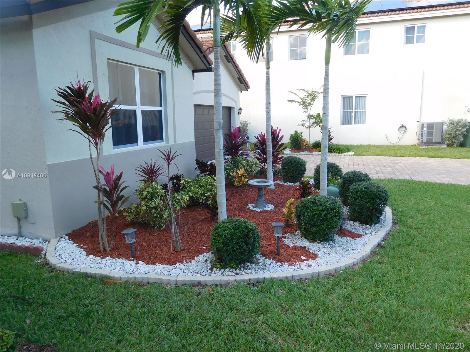 VENTANAS AT HOMESTEAD - Residential