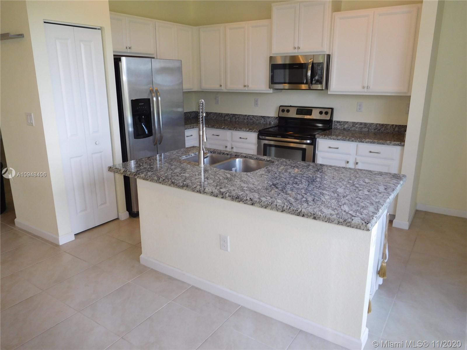 VENTANAS AT HOMESTEAD - Residential