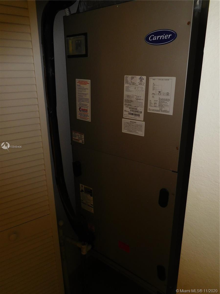 VENTANAS AT HOMESTEAD - Residential