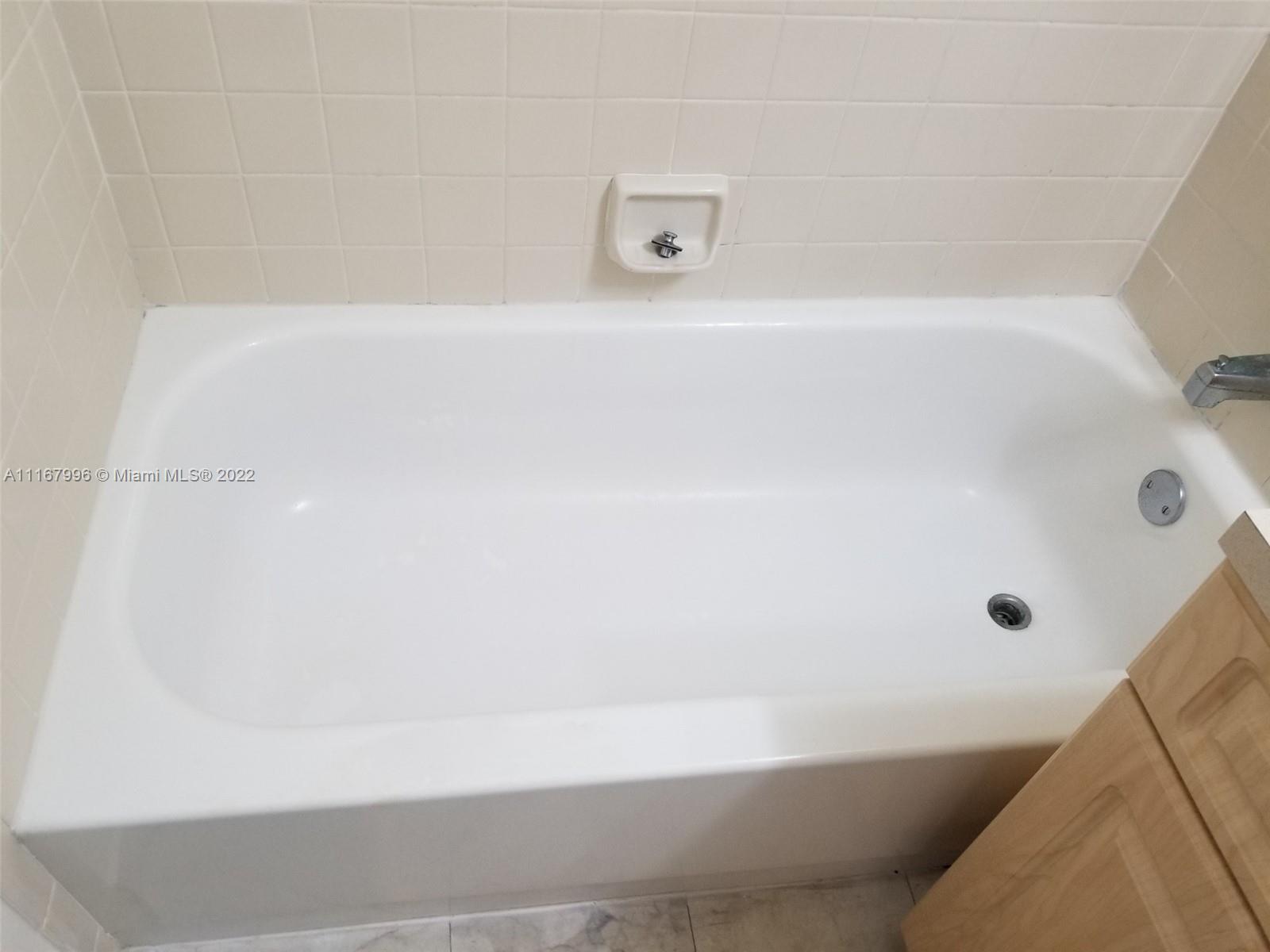 COUNTRY GARDENS CONDO - Residential