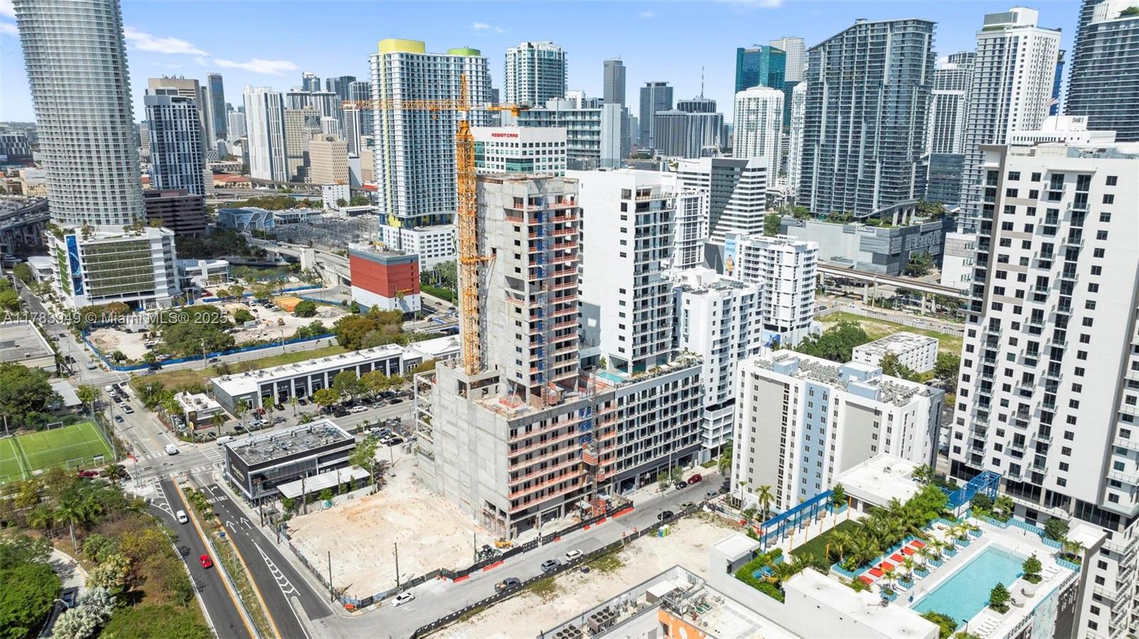 229 SW 9th St 608