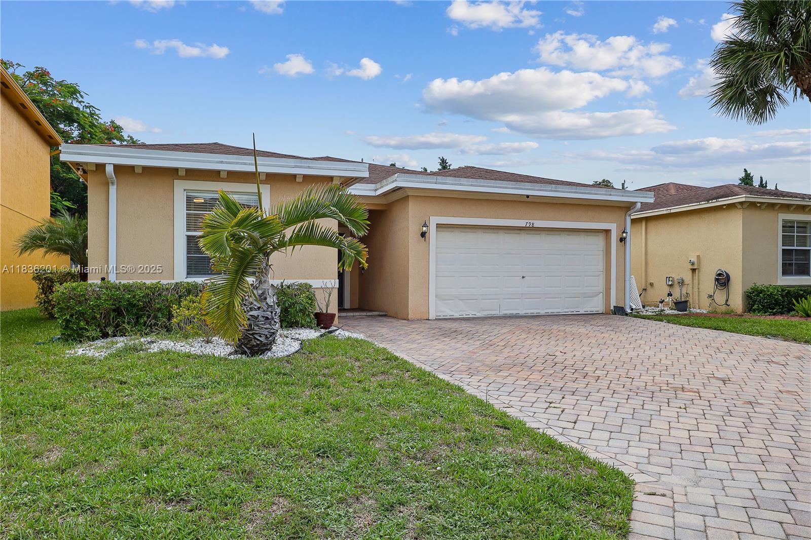 798 Quartz Ter, Palm Beach, FL, 33413/$499,900 3 798 Quartz Ter
