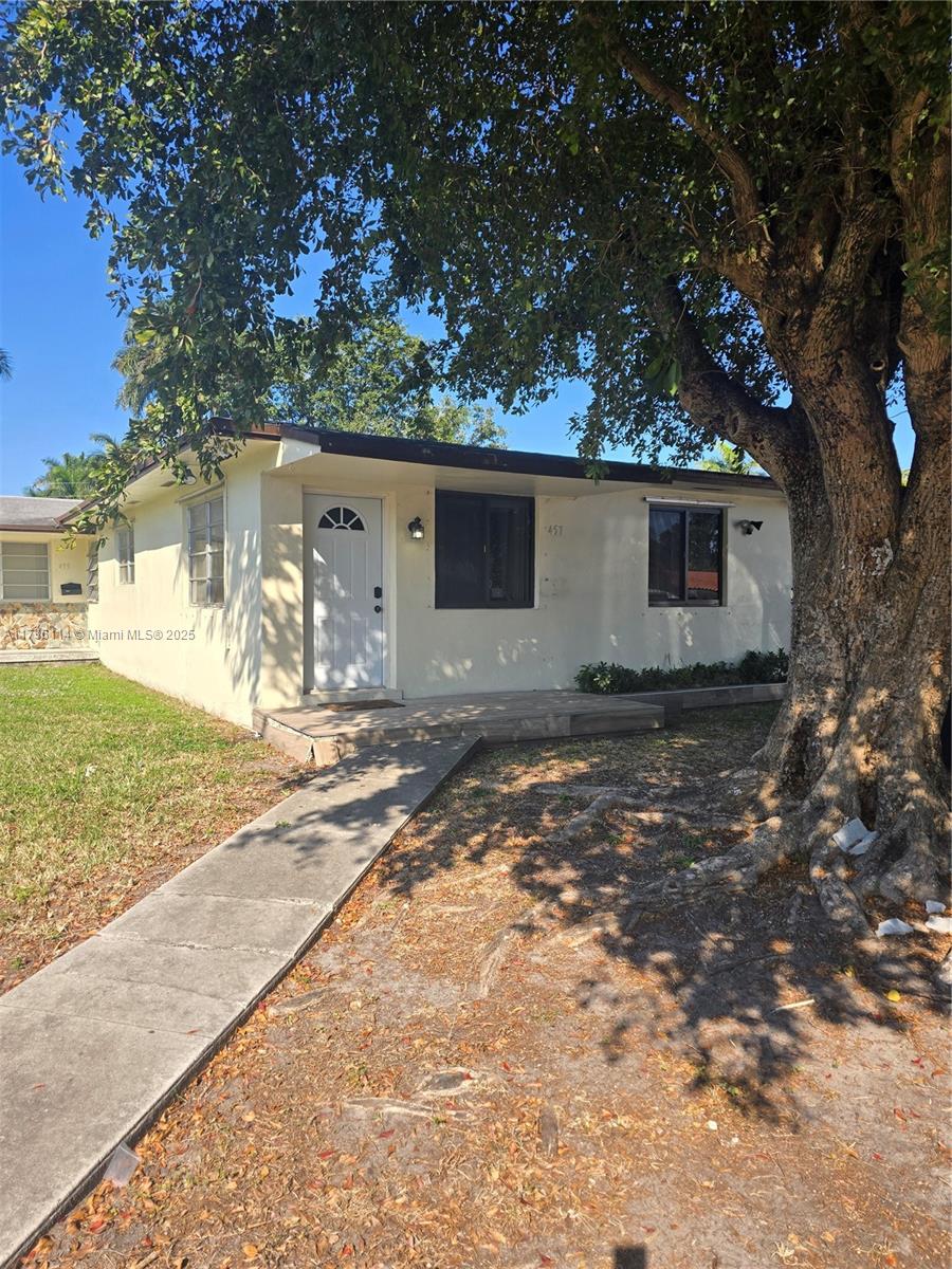 RUCKS PARK - Residential Lease