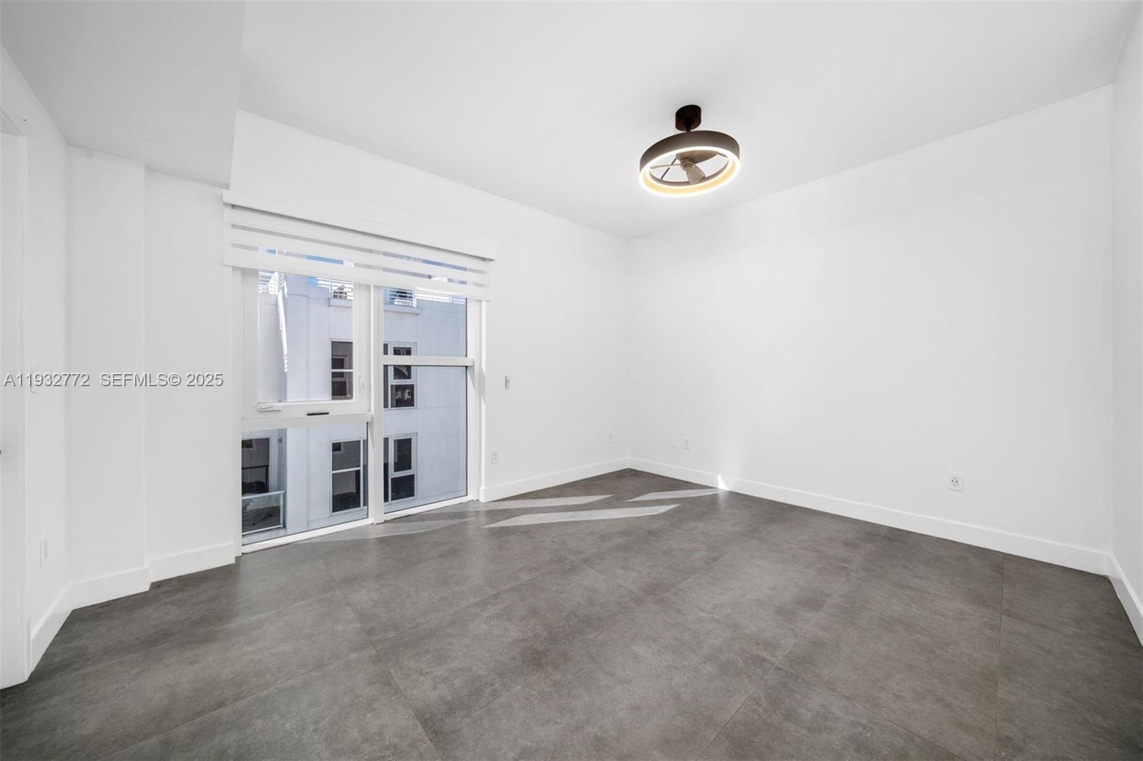 ONE BAY CONDO - Residential