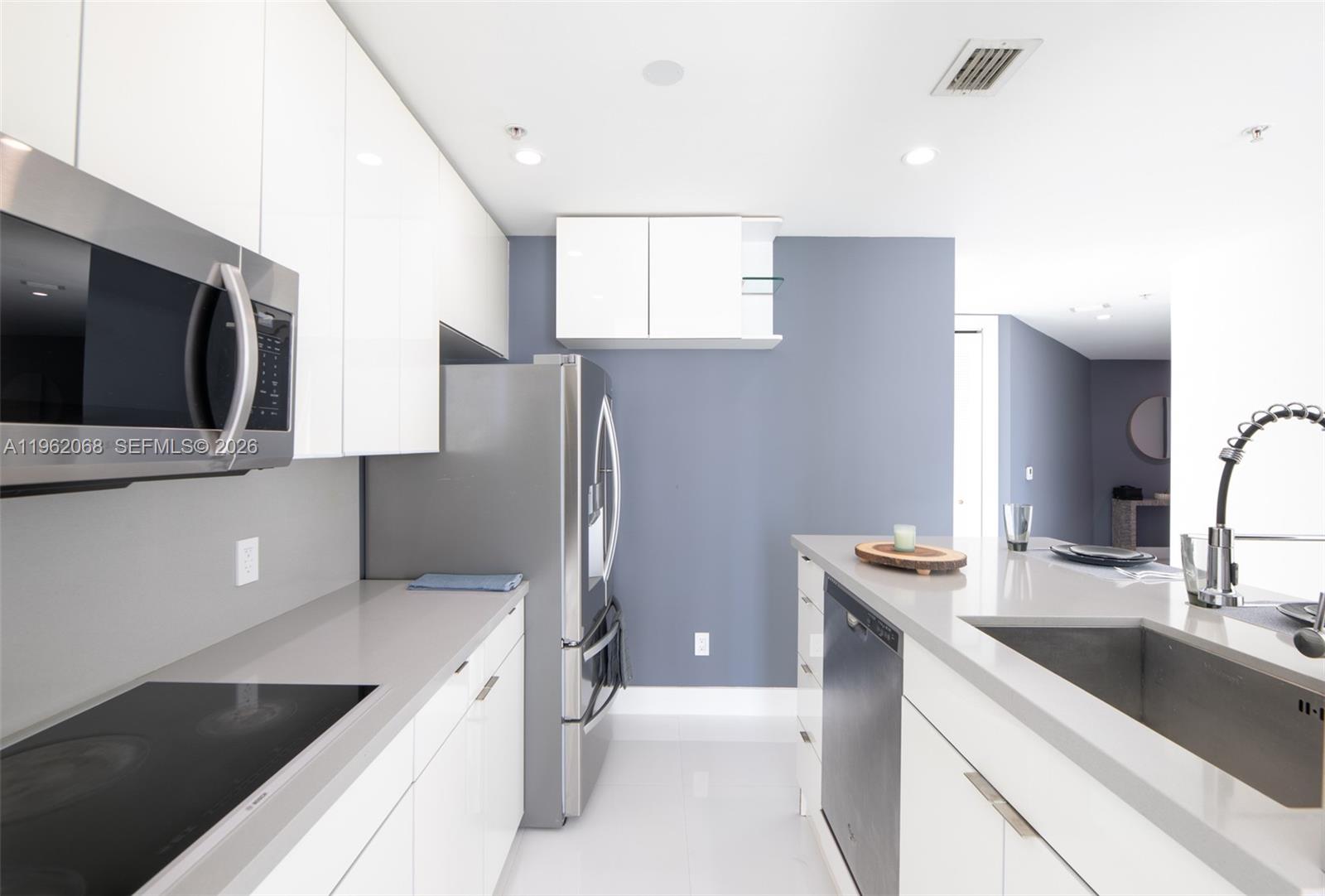 EDGEWATER LOFTS CONDO - Residential