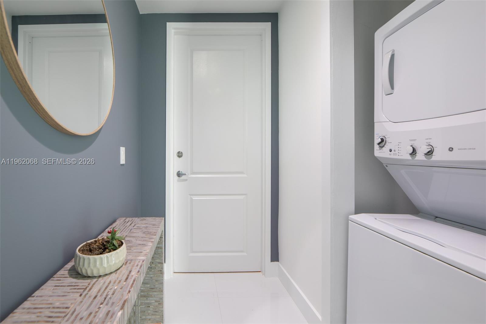 EDGEWATER LOFTS CONDO - Residential