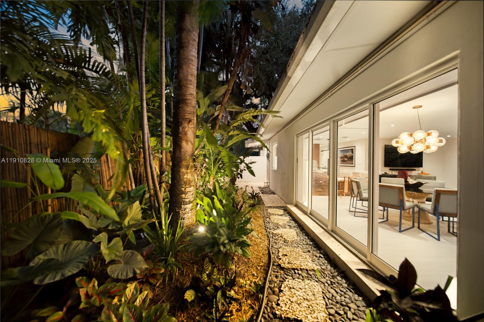 REV PL MIAMI SHORES SEC 8 - Residential