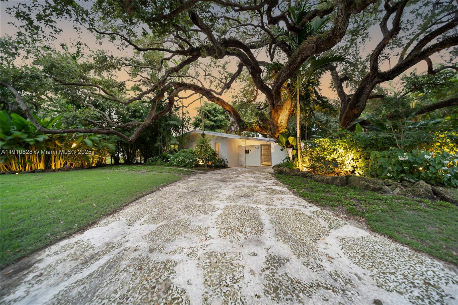 REV PL MIAMI SHORES SEC 8 - Residential