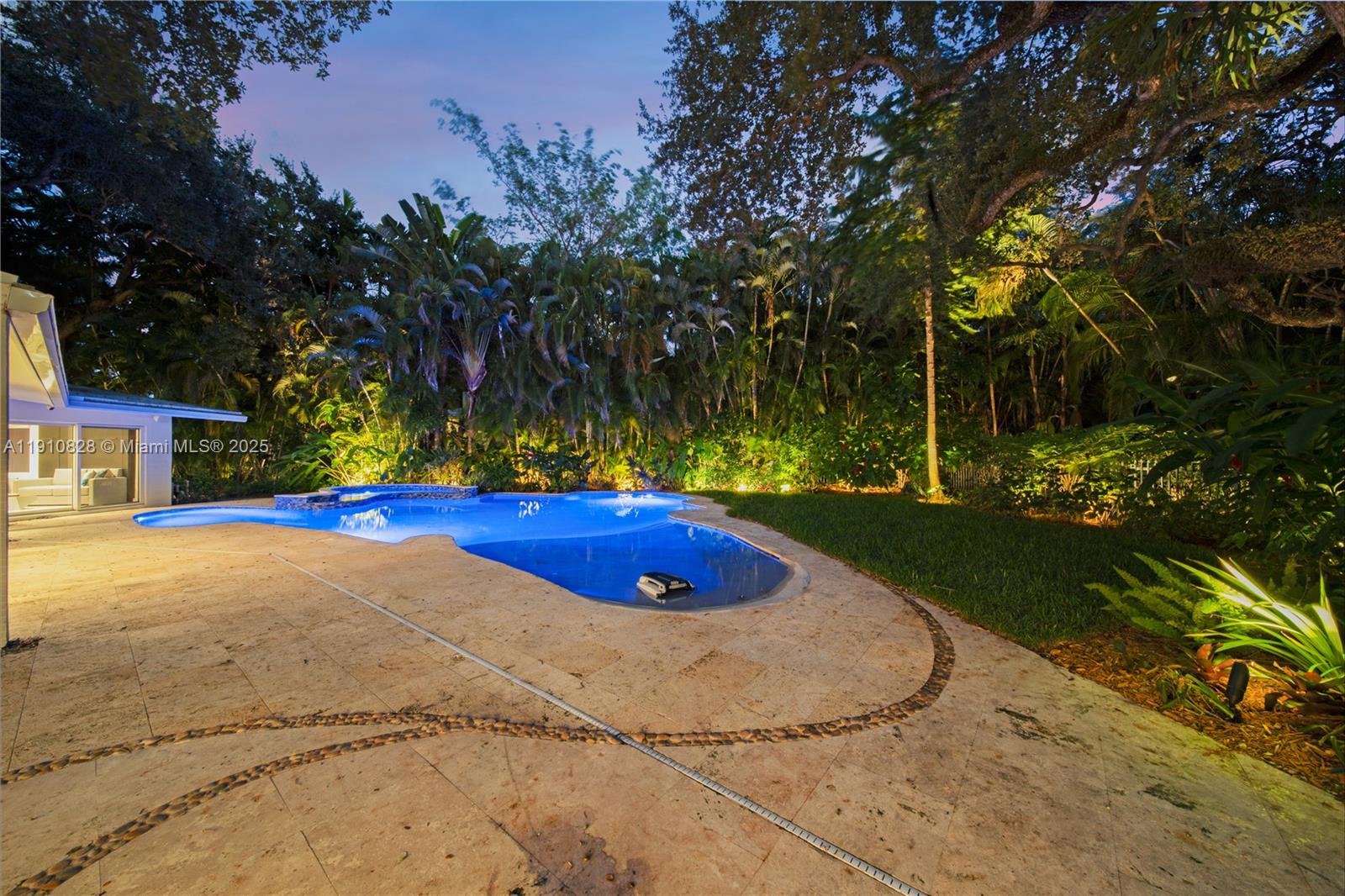 REV PL MIAMI SHORES SEC 8 - Residential