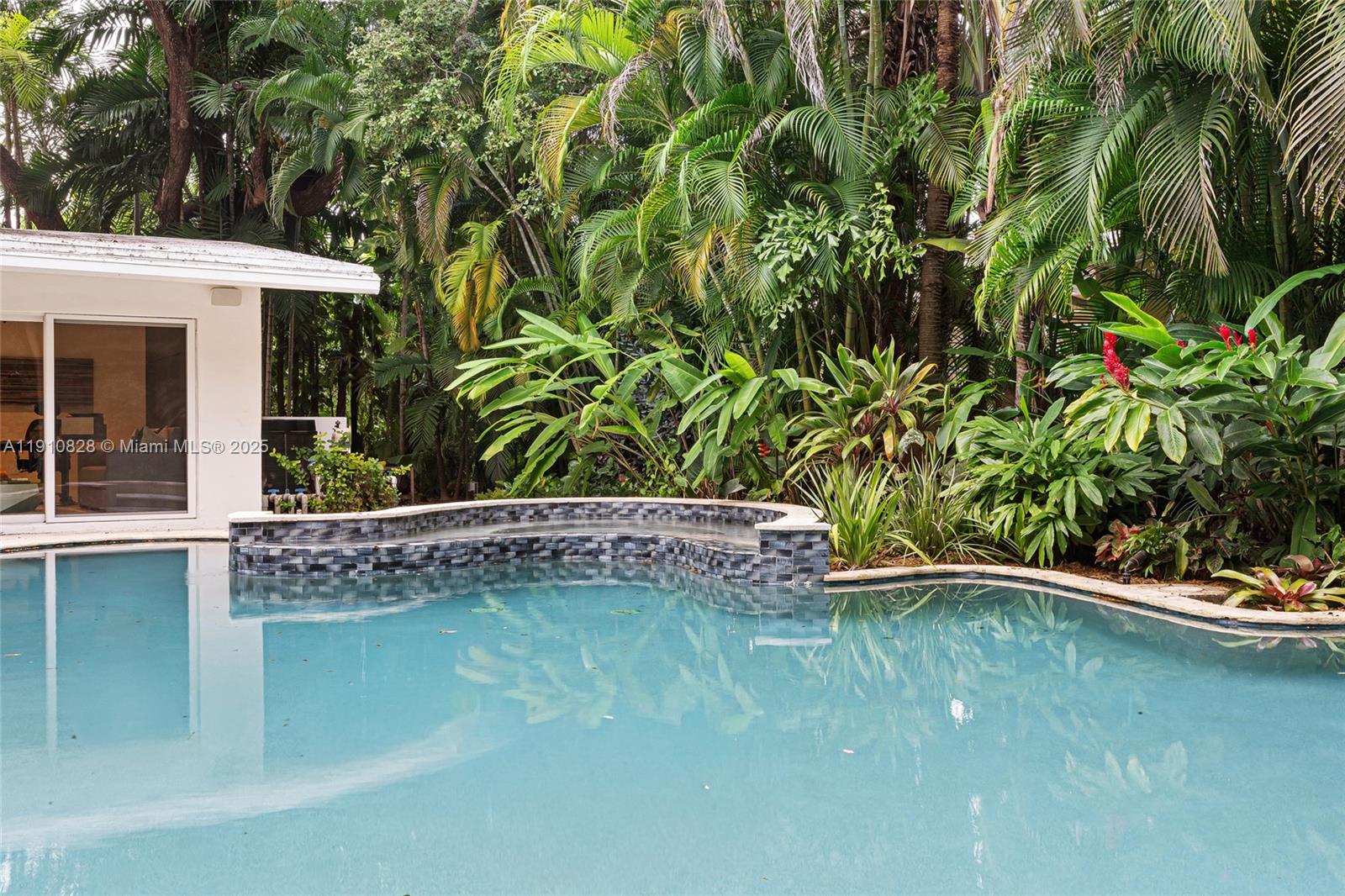 REV PL MIAMI SHORES SEC 8 - Residential