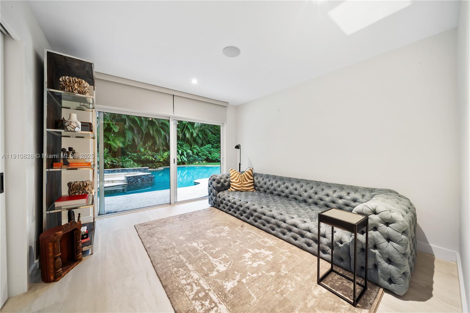 REV PL MIAMI SHORES SEC 8 - Residential