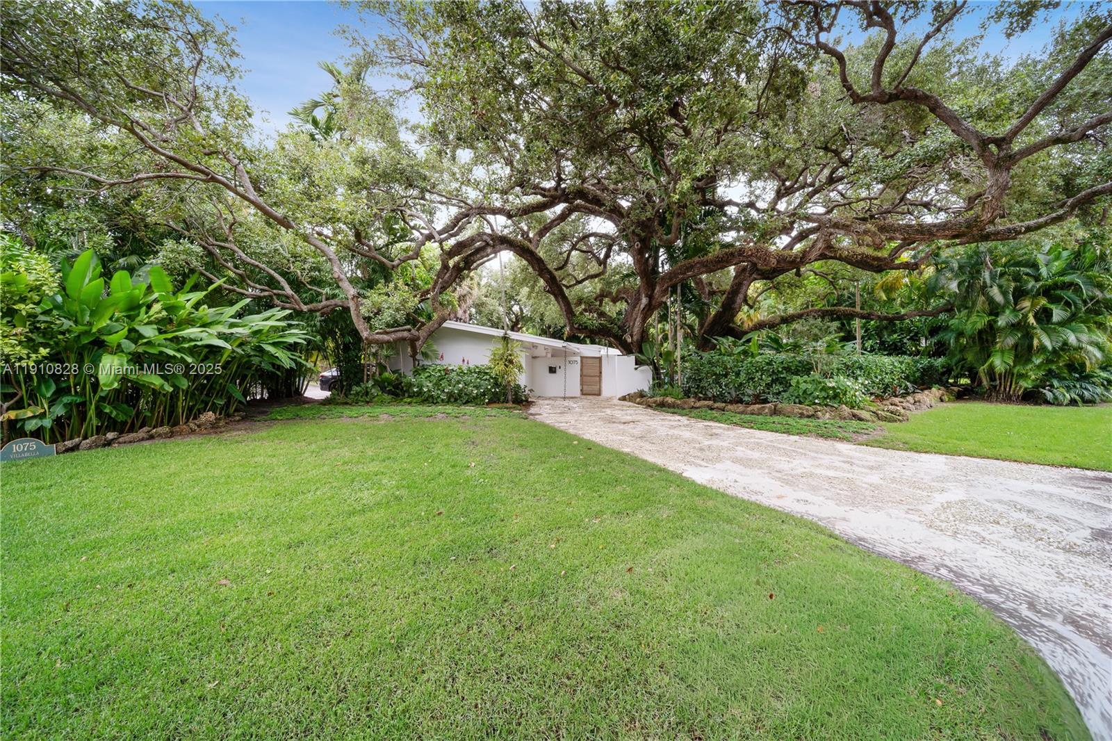 REV PL MIAMI SHORES SEC 8 - Residential