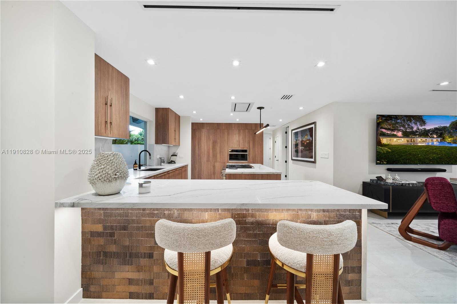 REV PL MIAMI SHORES SEC 8 - Residential