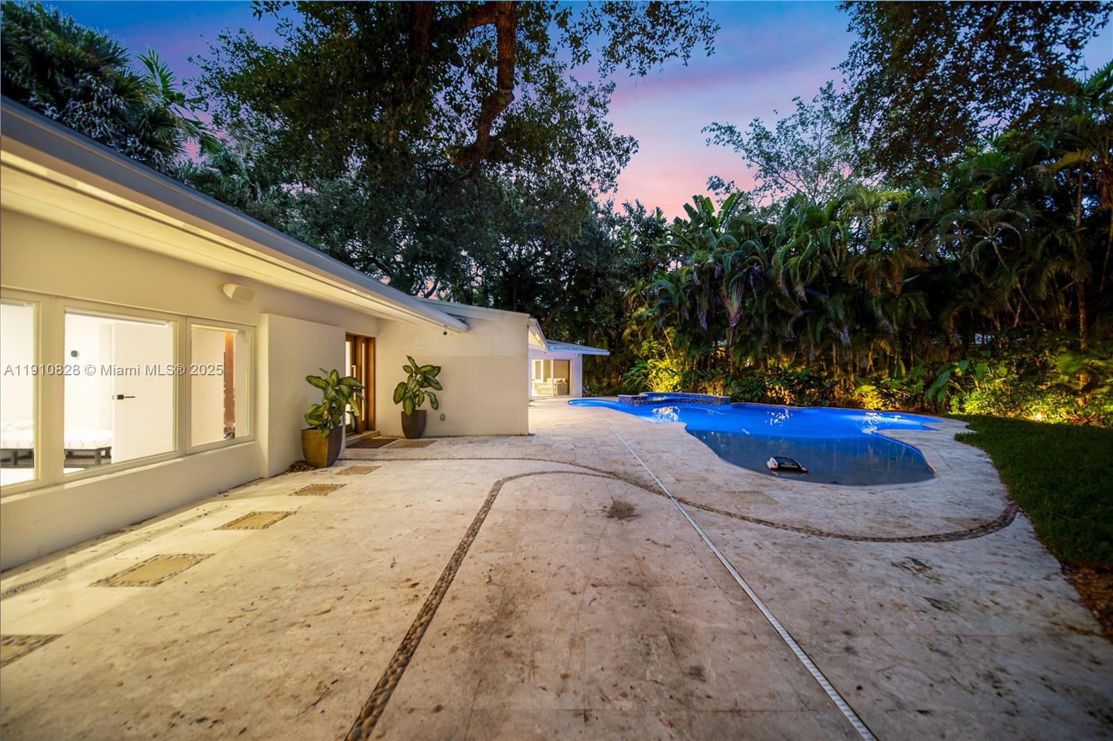 REV PL MIAMI SHORES SEC 8 - Residential