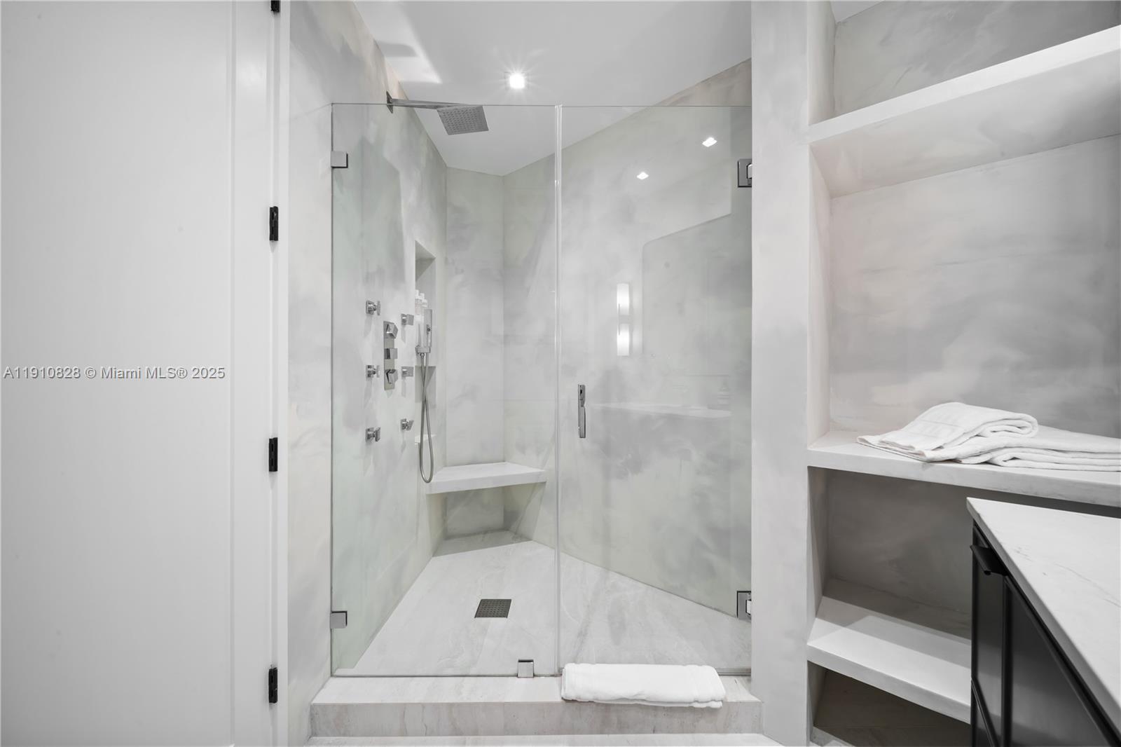 REV PL MIAMI SHORES SEC 8 - Residential