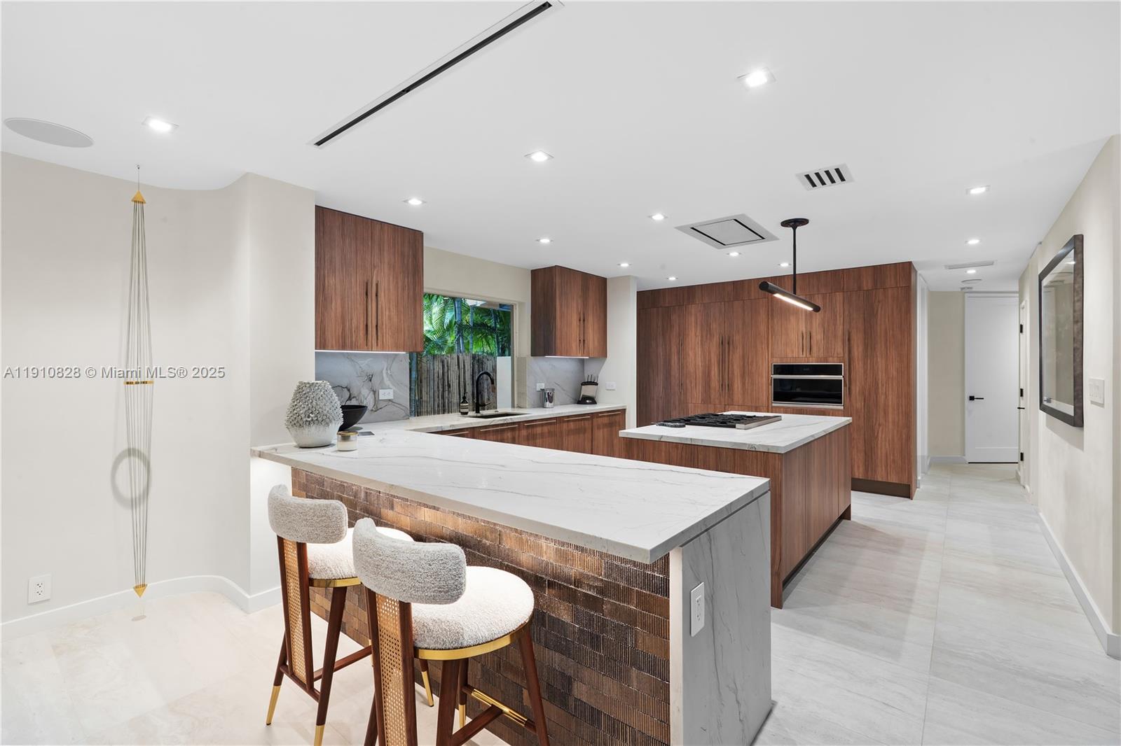 REV PL MIAMI SHORES SEC 8 - Residential