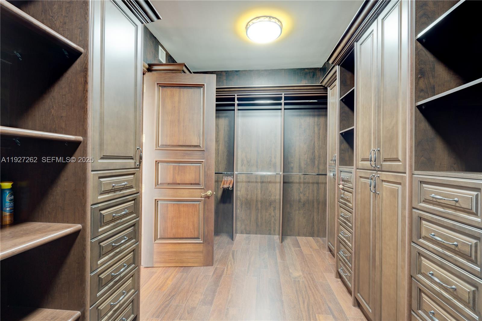 TURNBERRY OCEAN COLONY SO - Residential