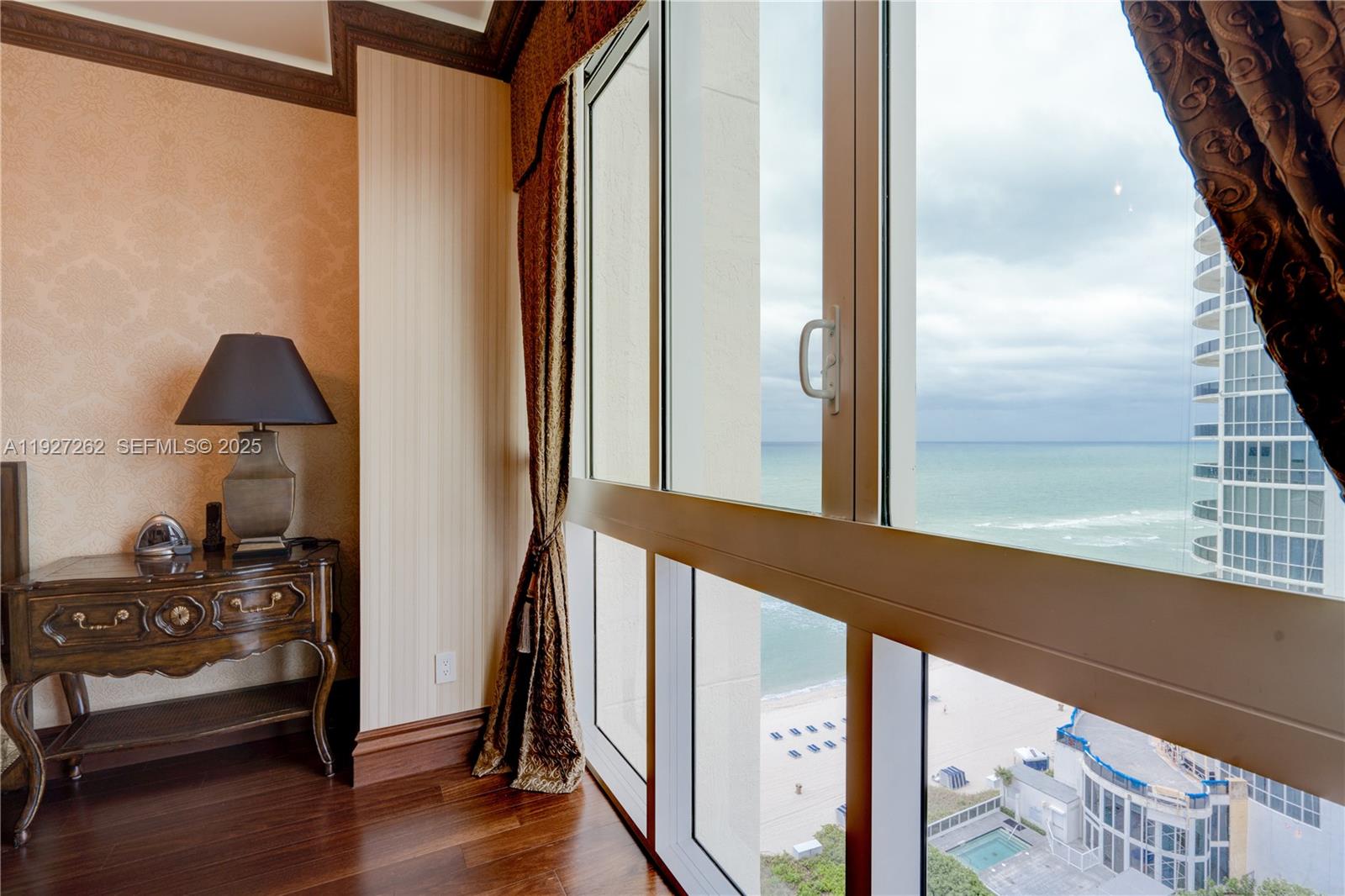 TURNBERRY OCEAN COLONY SO - Residential