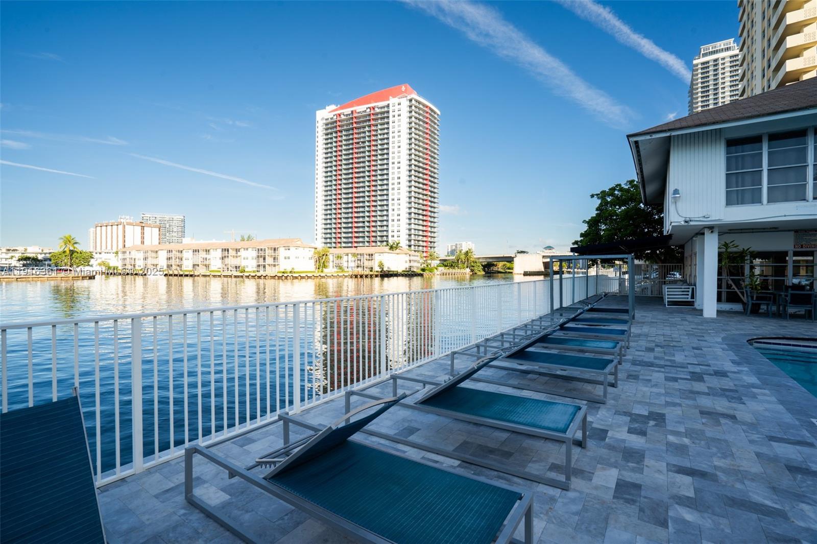 PLAZA TOWERS SOUTH CONDO - Residential