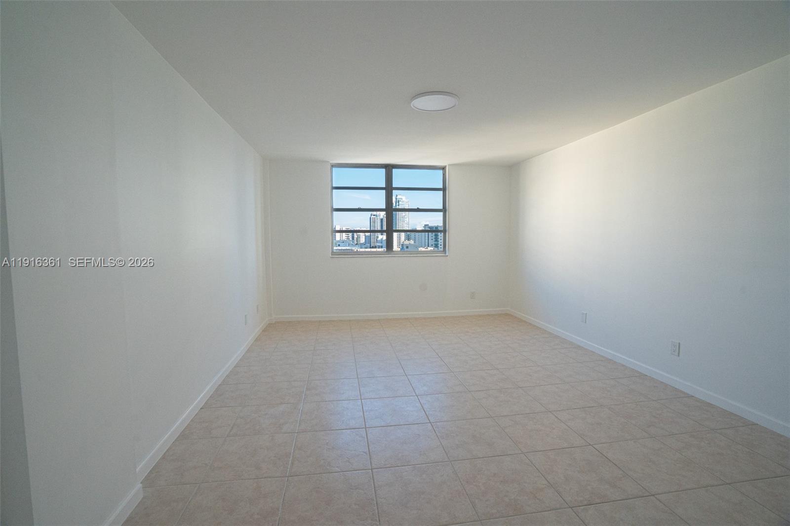 PLAZA TOWERS SOUTH CONDO - Residential