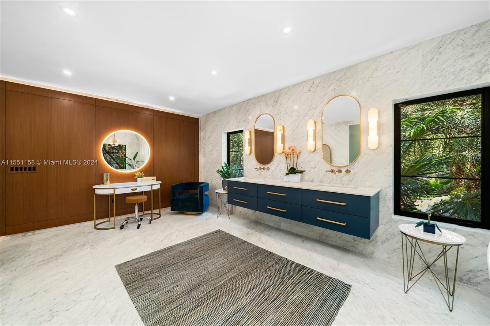 LEAFY WAY - Residential