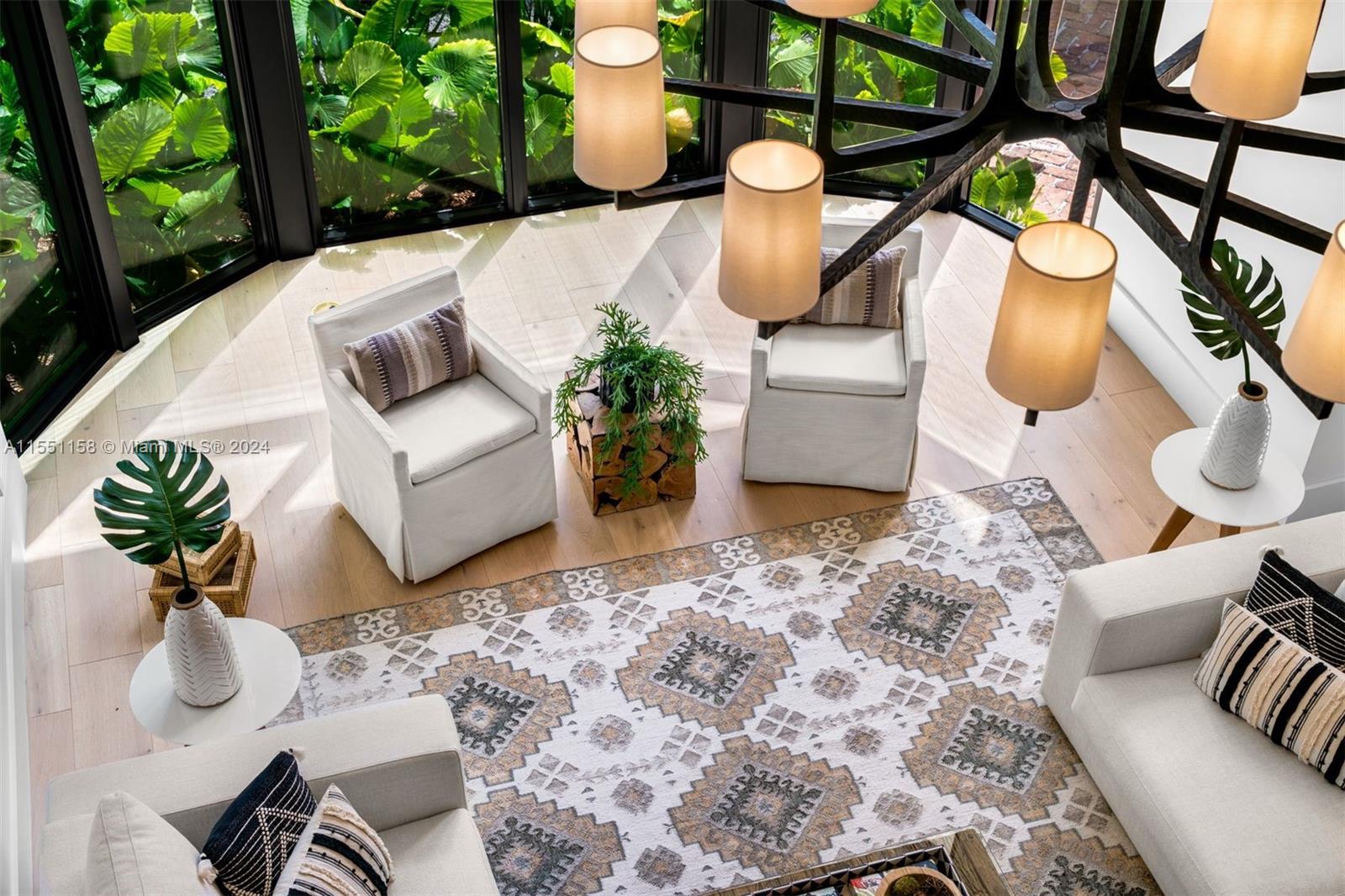 LEAFY WAY - Residential