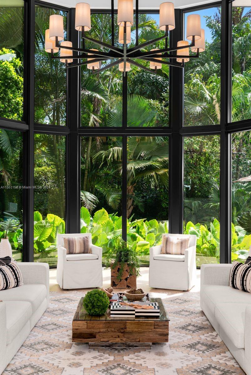 LEAFY WAY - Residential