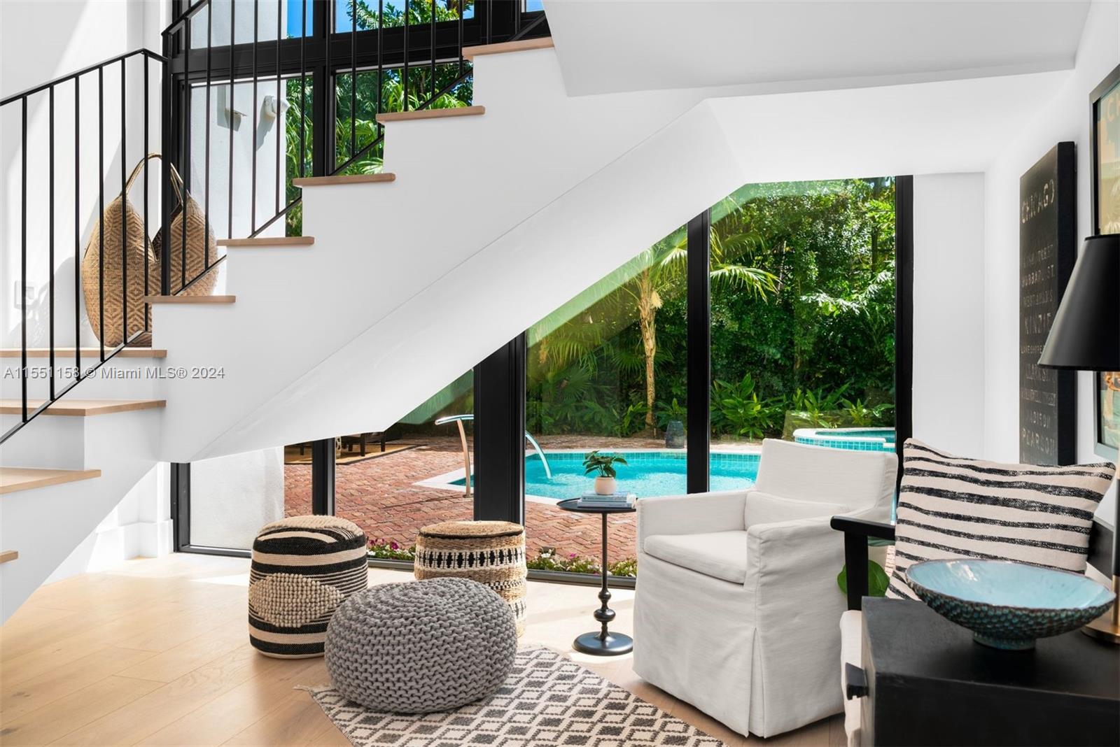 LEAFY WAY - Residential