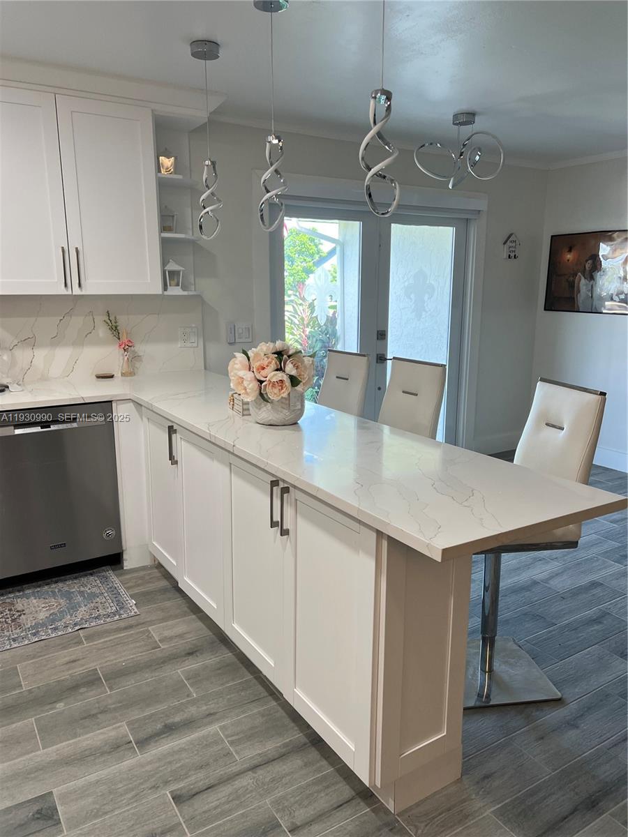 FORT MYERS SHORE - Residential