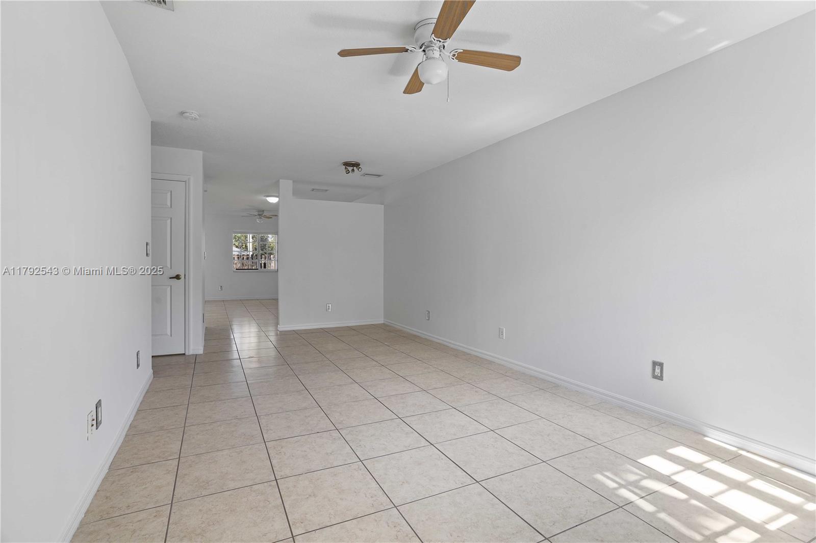 330 SW 2nd Ave 3