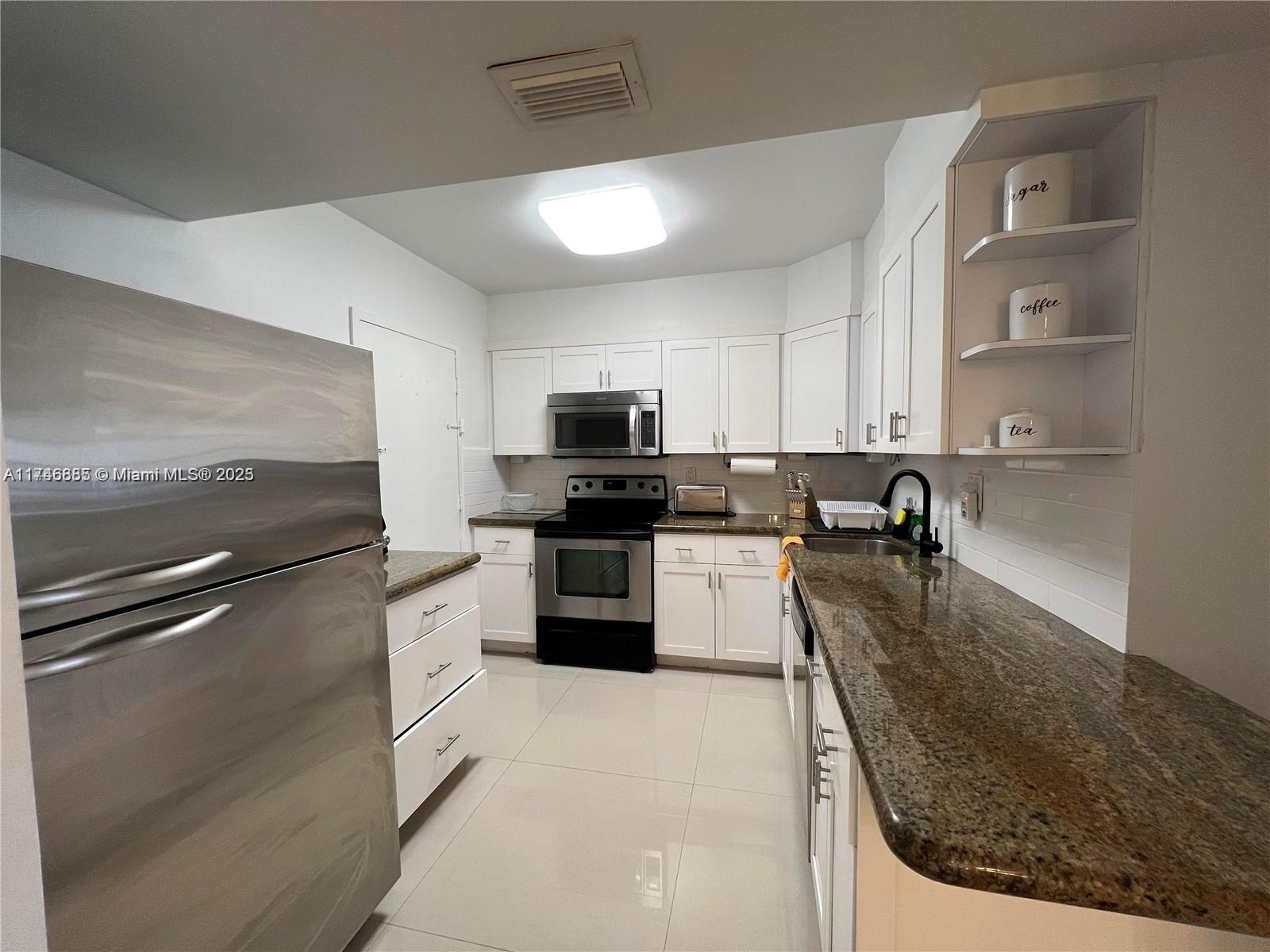 SEA AIR TOWERS CONDO - Residential Lease