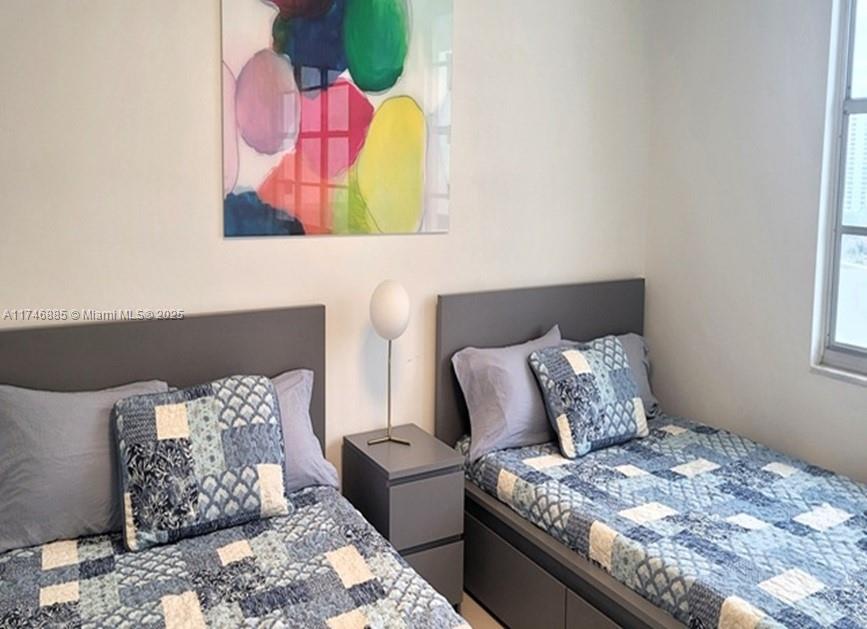 SEA AIR TOWERS CONDO - Residential Lease