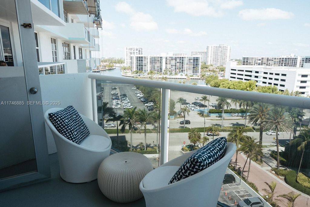 Photo of 3725 S Ocean Dr #1019, Hollywood, FL 33019 (MLS # A11746885)