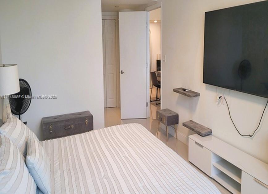 SEA AIR TOWERS CONDO - Residential Lease