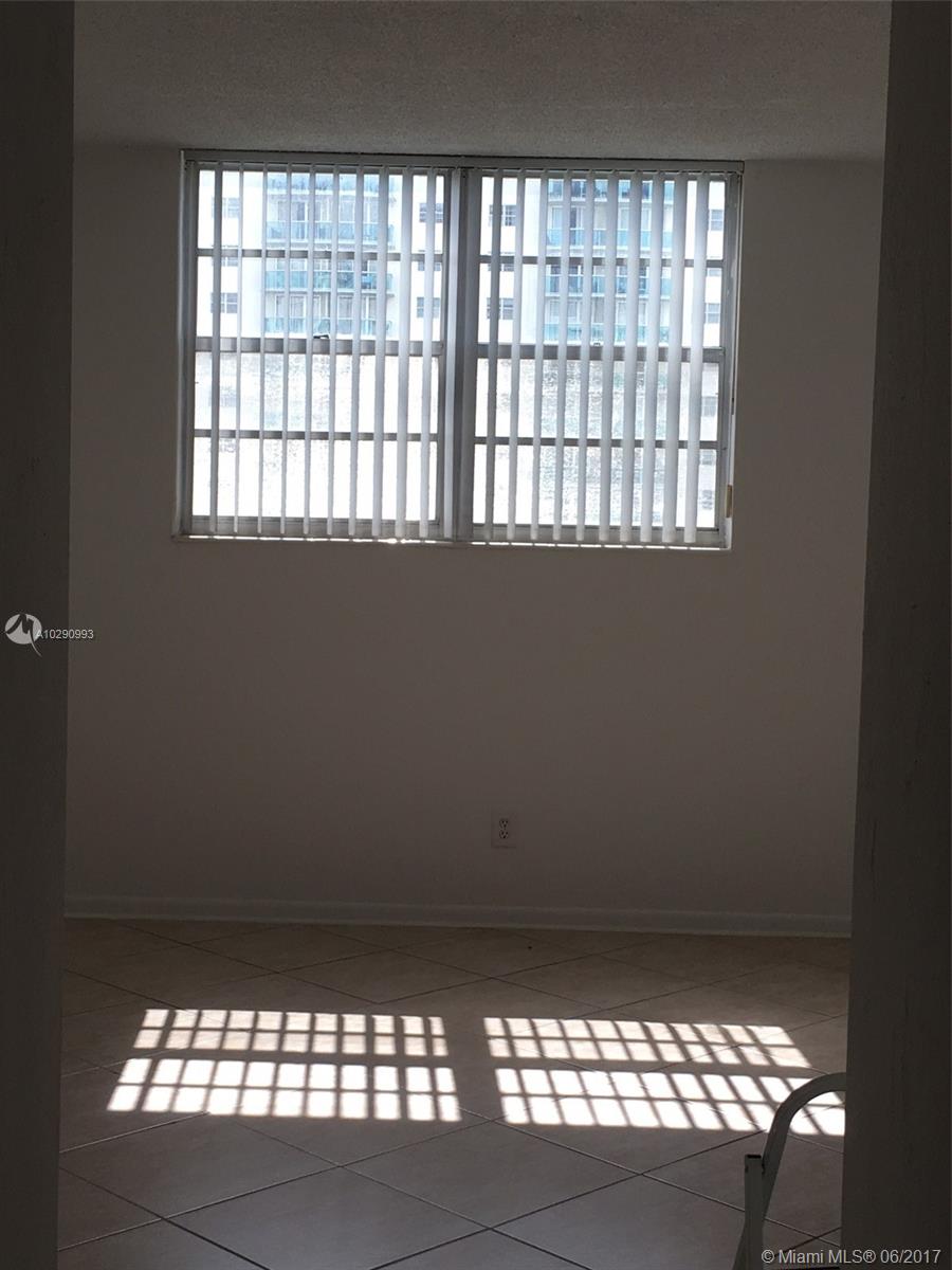 OCEANVIEW BUILDING B COND - Residential Lease