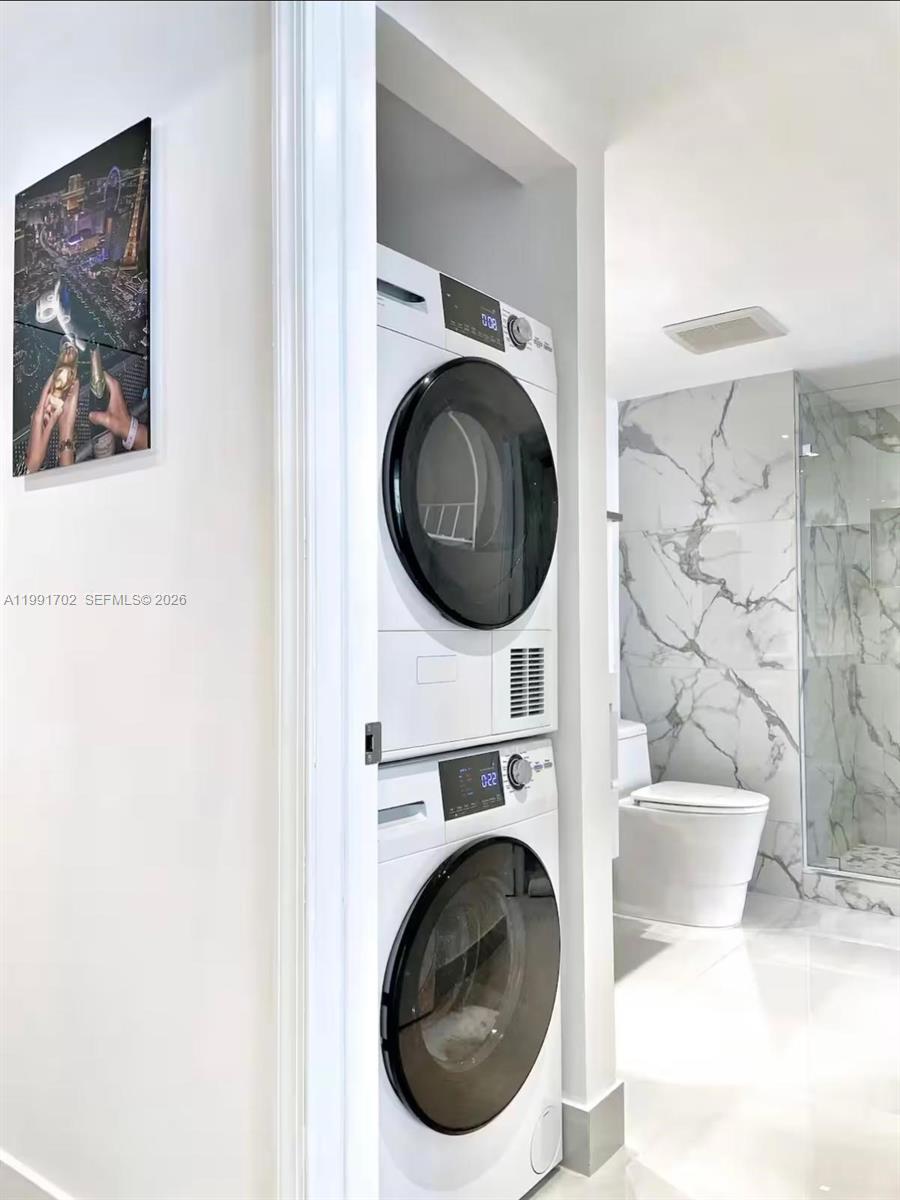 THE CLUB AT BRICKELL BAY - Residential