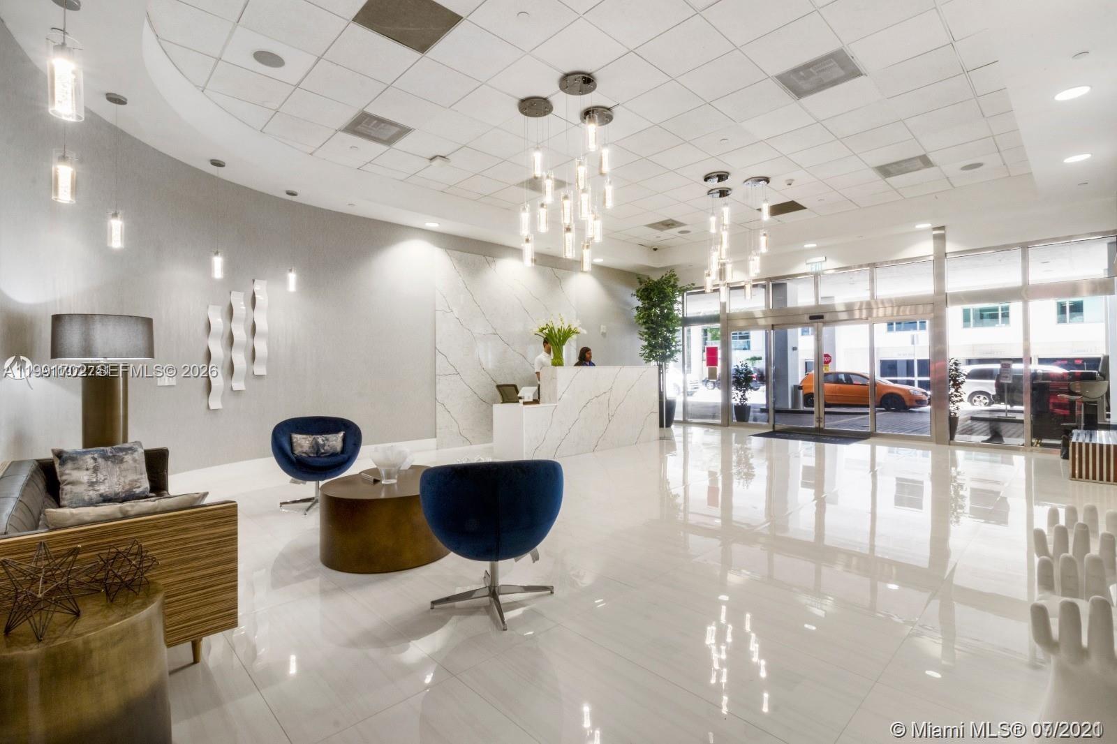 THE CLUB AT BRICKELL BAY - Residential