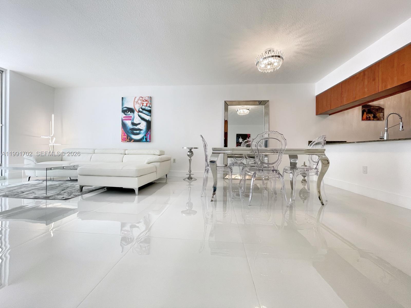 THE CLUB AT BRICKELL BAY - Residential