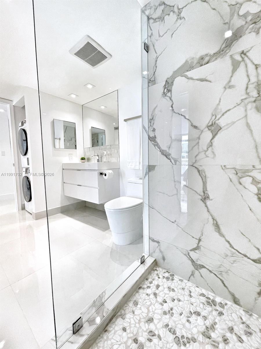 THE CLUB AT BRICKELL BAY - Residential