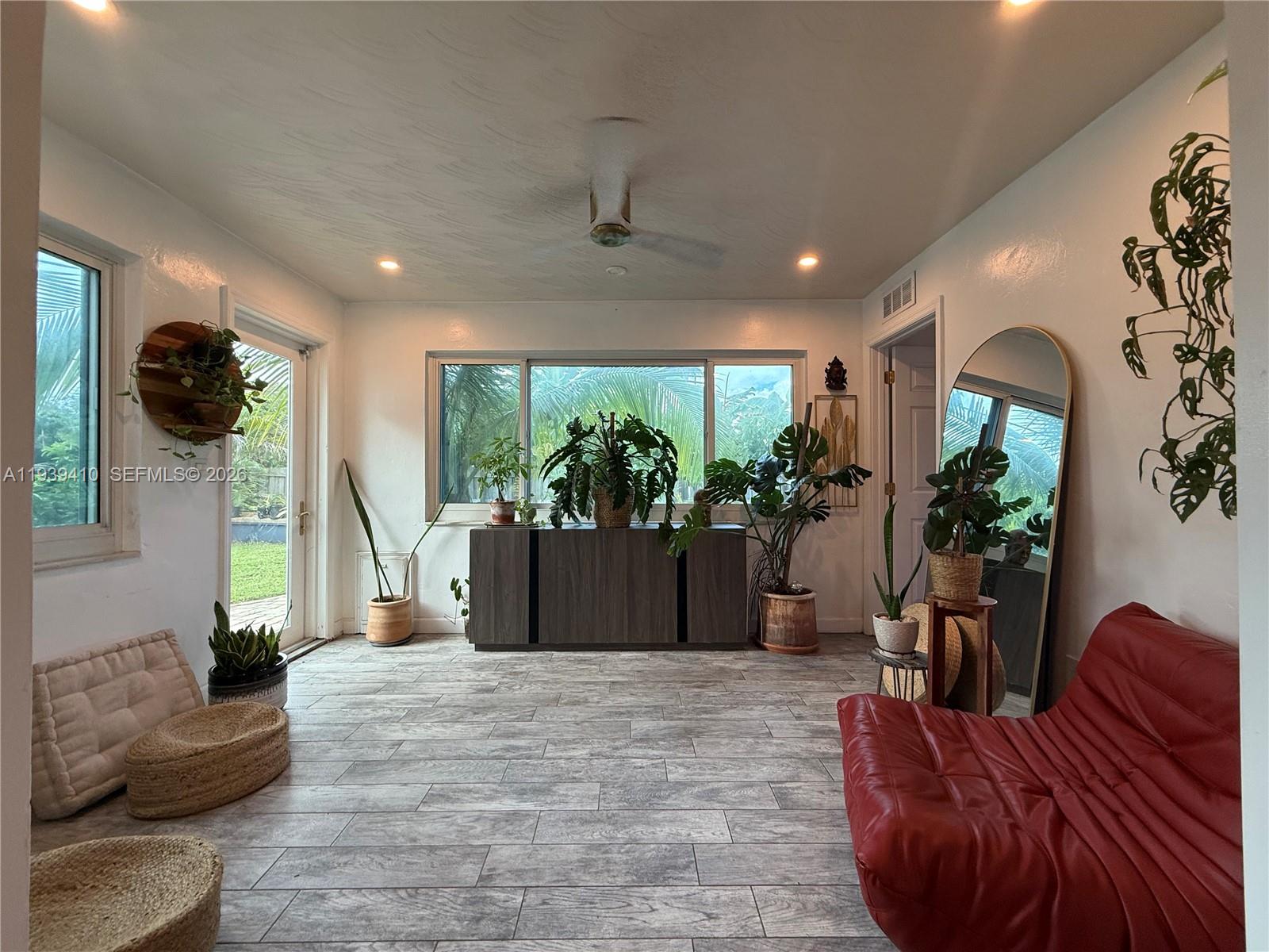 SEABOARD PARK - Residential