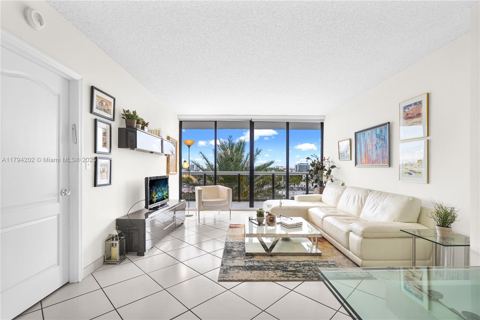 9455 Collins Ave 603