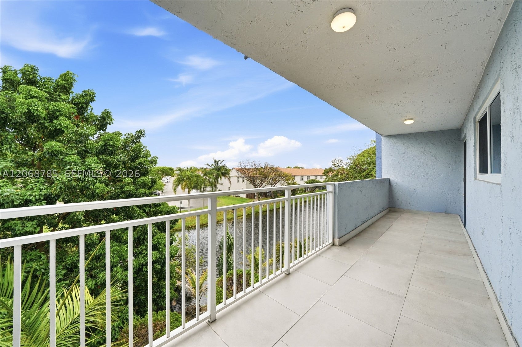 9375 Fontainebleau Blvd