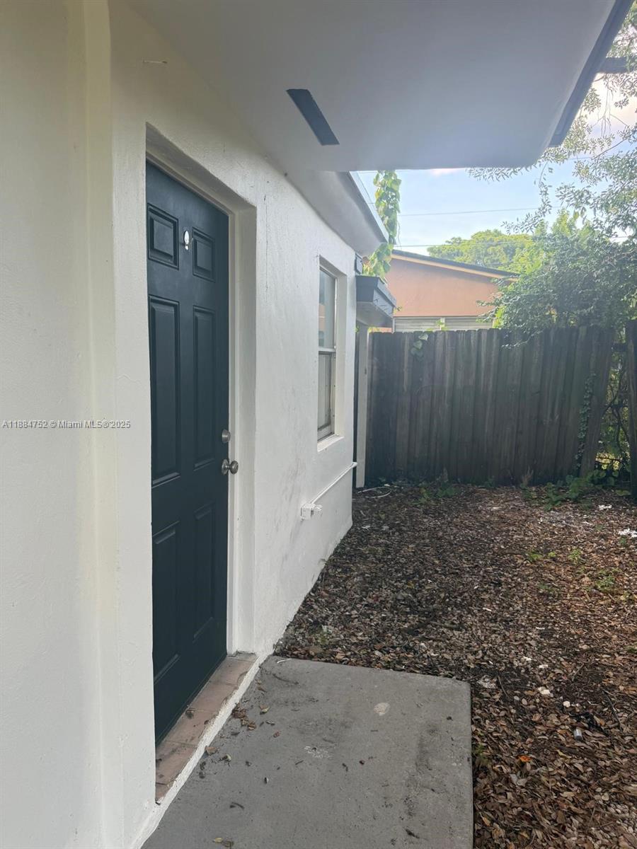 N MIAMI ESTATES - Residential Income