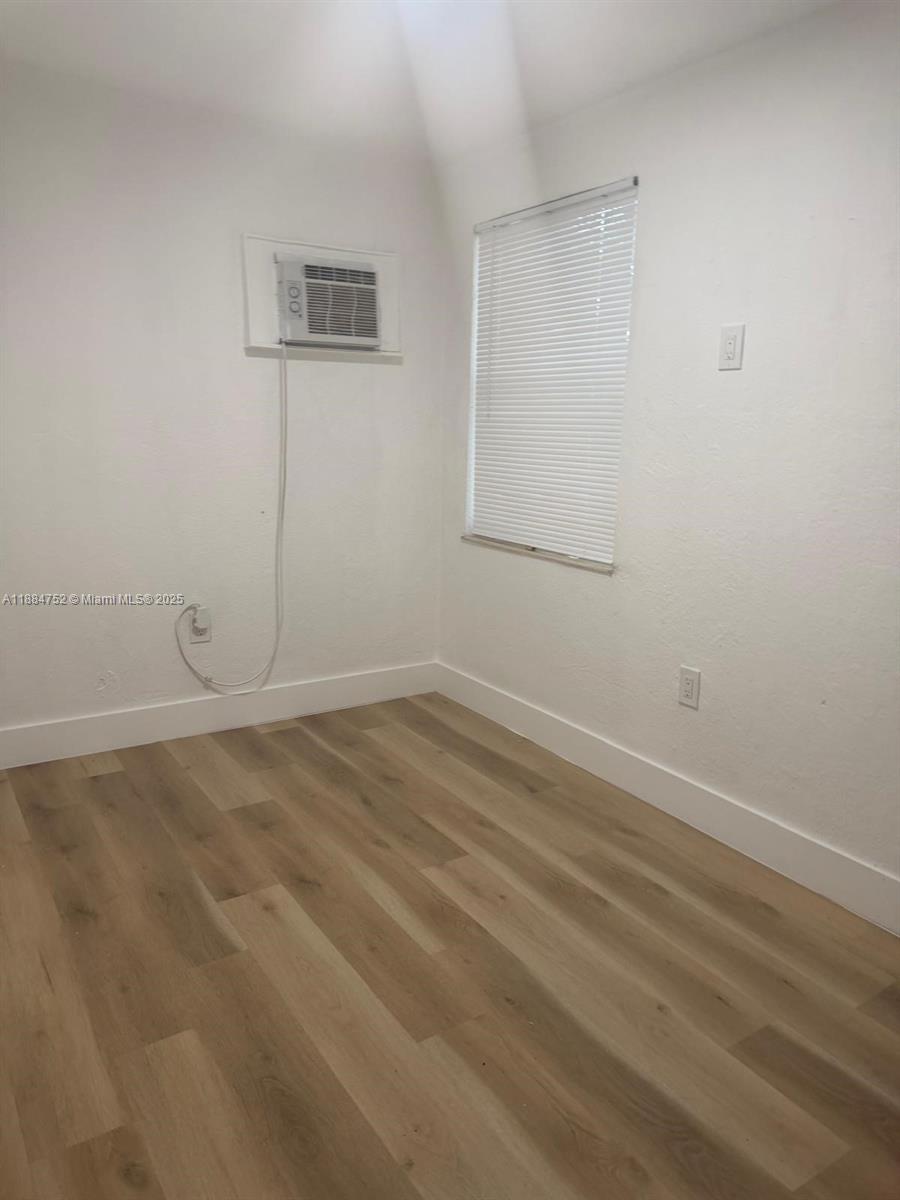 N MIAMI ESTATES - Residential Income