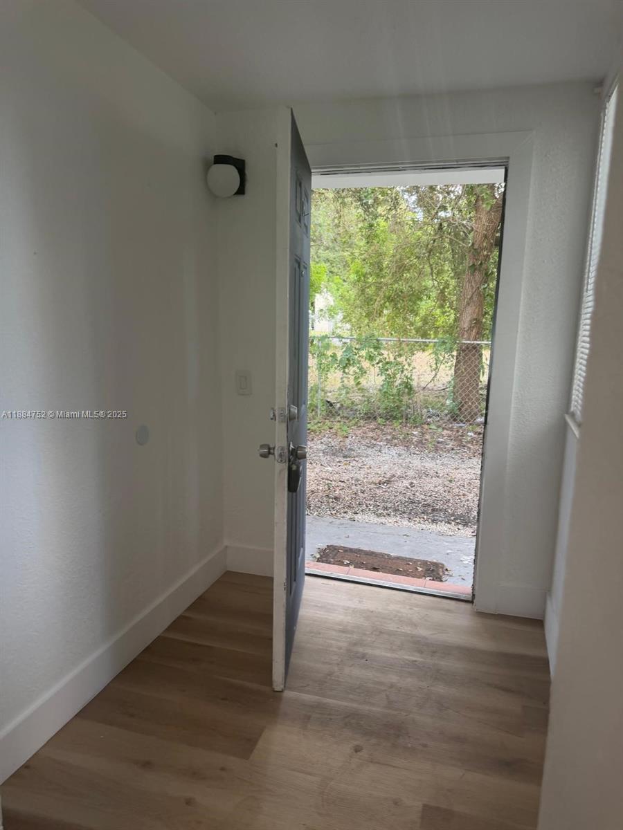 N MIAMI ESTATES - Residential Income