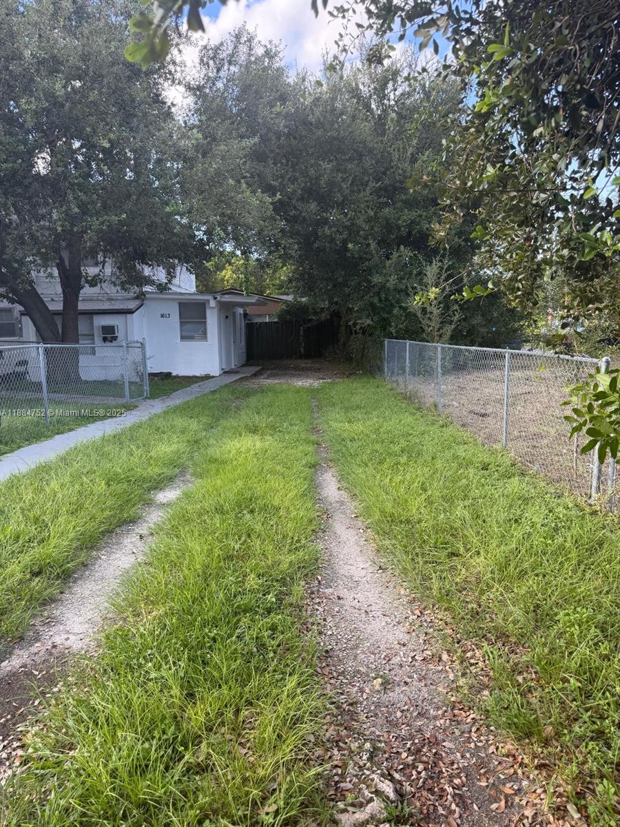 N MIAMI ESTATES - Residential Income